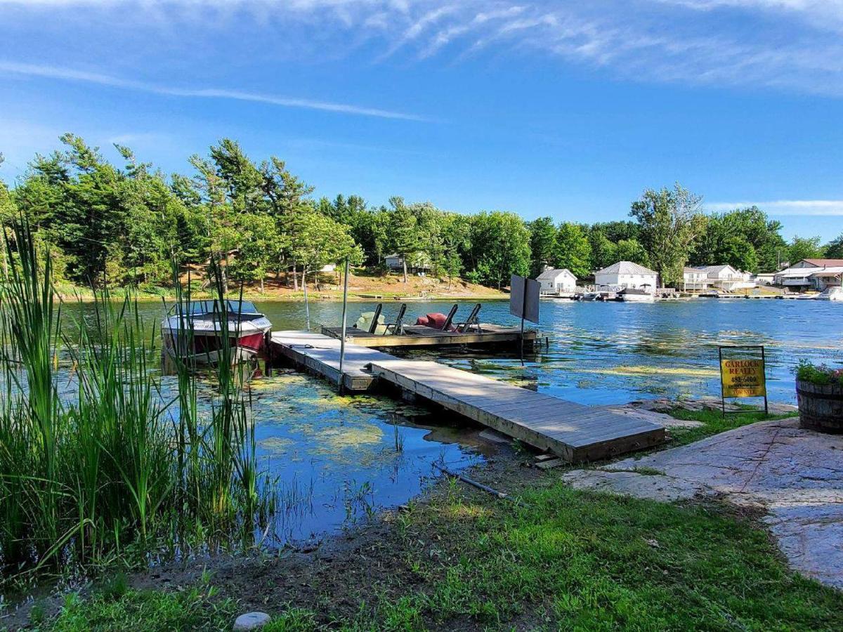 Hills Motor Court & Marina Motel Alexandria Bay Exterior foto