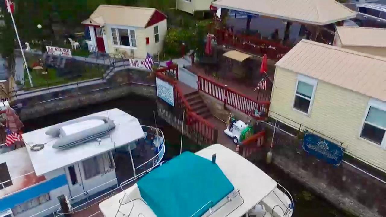 Hills Motor Court & Marina Motel Alexandria Bay Exterior foto